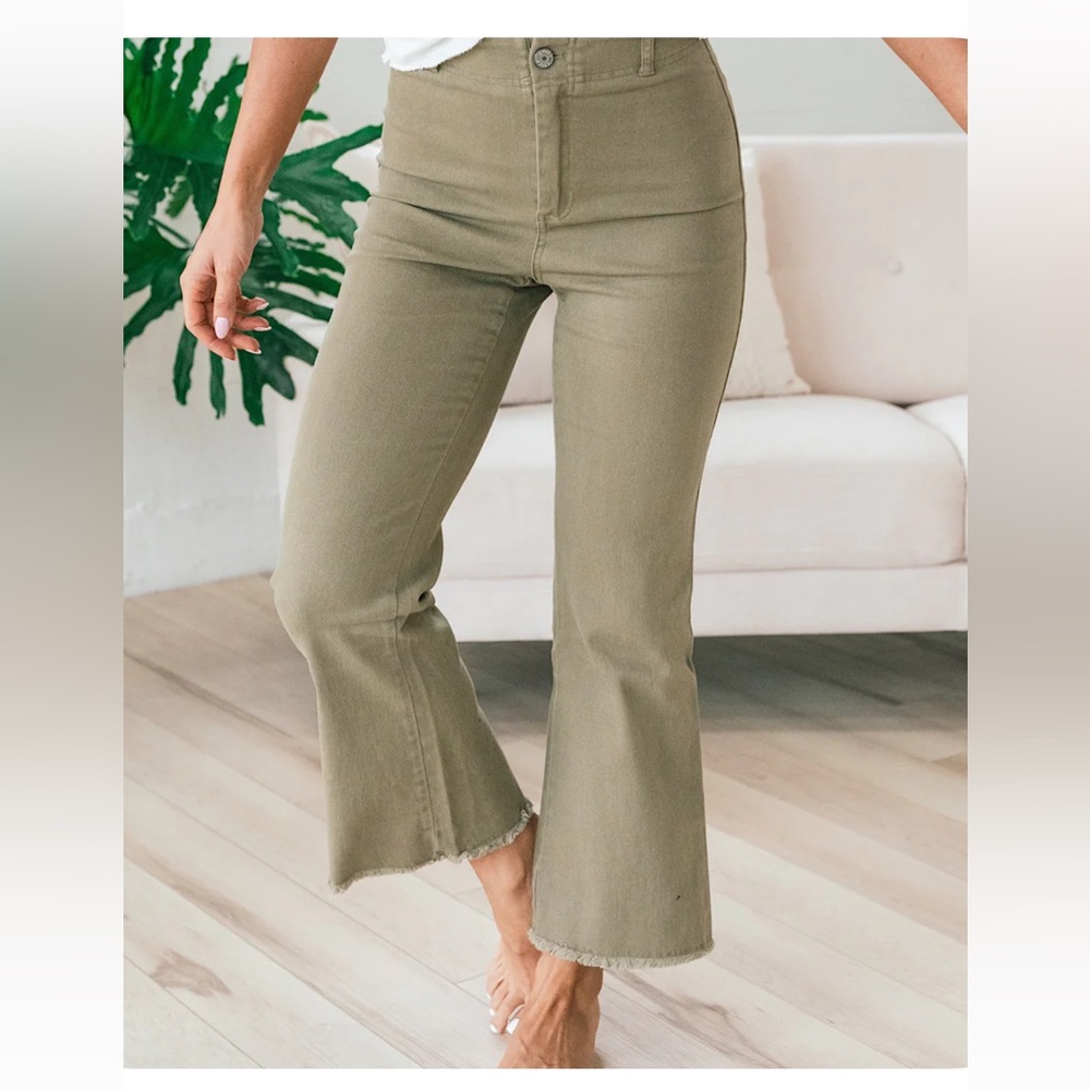 Cropped Olive Pant- NEW WITH TAGS
